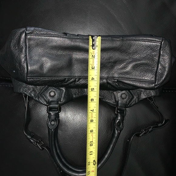 Marc Jacobs Classic Q Black on Black - Picture 6 of 10